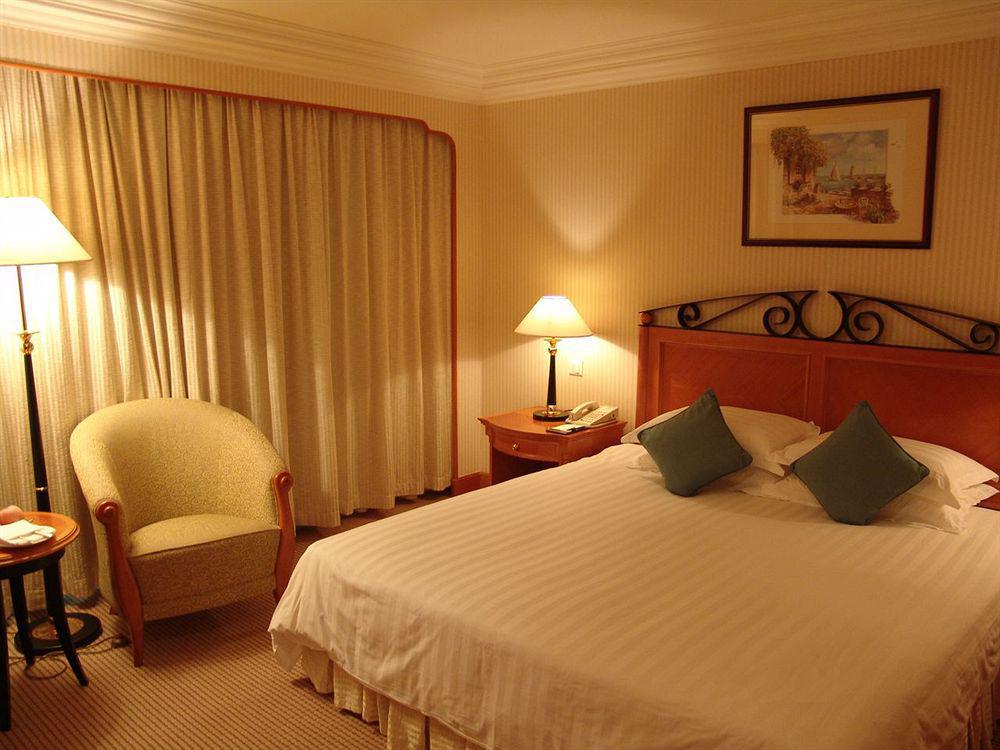 Renaissance Shenzhen Luohu Hotel Zewnętrze zdjęcie